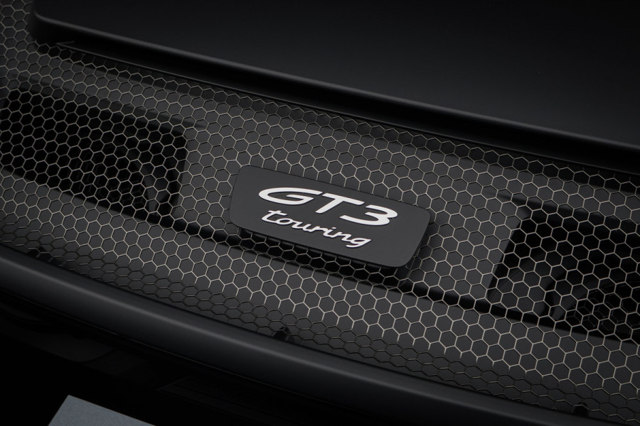 Porsche 911 4.0 GT3 Touring | 992.2 FACELIFT | LIFT | CARBON DAK | ACHTERASBESTURING | YELLOW DETAILS | BOSE AUDIO | CRHONO PACKAGE | STOELV