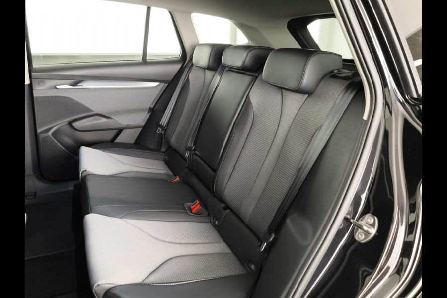 Škoda Enyaq 60 Selection 204pk | Adptive Cruise Control | Blind Spot | Carplay