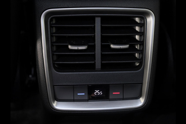 Škoda Enyaq 60 Selection 204pk | Adptive Cruise Control | Blind Spot | Carplay