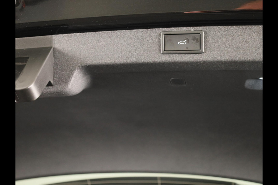 Škoda Enyaq 60 Selection 204pk | Adptive Cruise Control | Blind Spot | Carplay