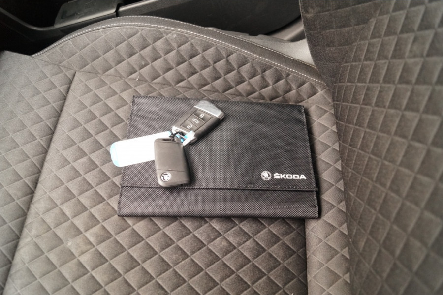 Škoda Superb Combi 1.5 TSI 150pk DSG Business Edition -NAVI-ECC-