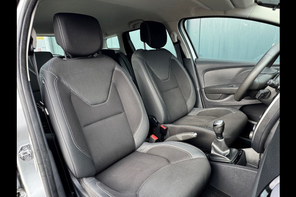Renault Clio Estate 1.2 16V Life * Navigatie * Parkeersensoren * Cruise Control *