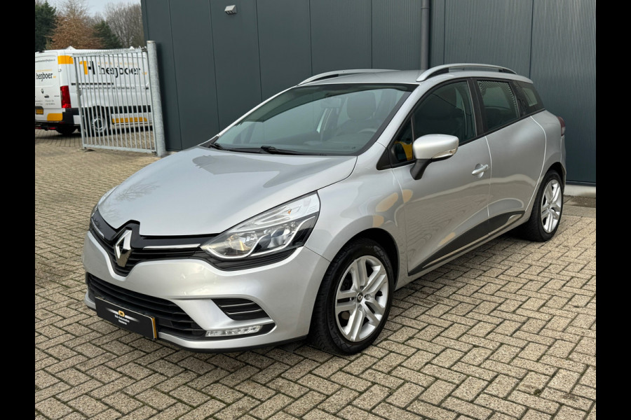Renault Clio Estate 1.2 16V Life * Navigatie * Parkeersensoren * Cruise Control *