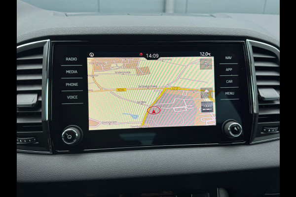 Škoda Karoq 1.0 TSI Ambition * Navigatie * Camera * Stoelverwarming * Cruise Control *