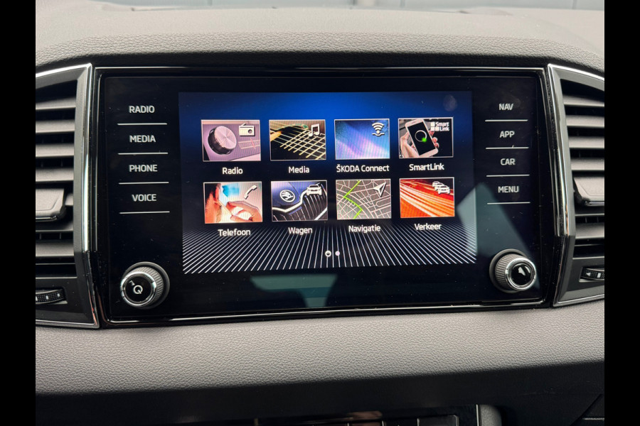 Škoda Karoq 1.0 TSI Ambition * Navigatie * Camera * Stoelverwarming * Cruise Control *