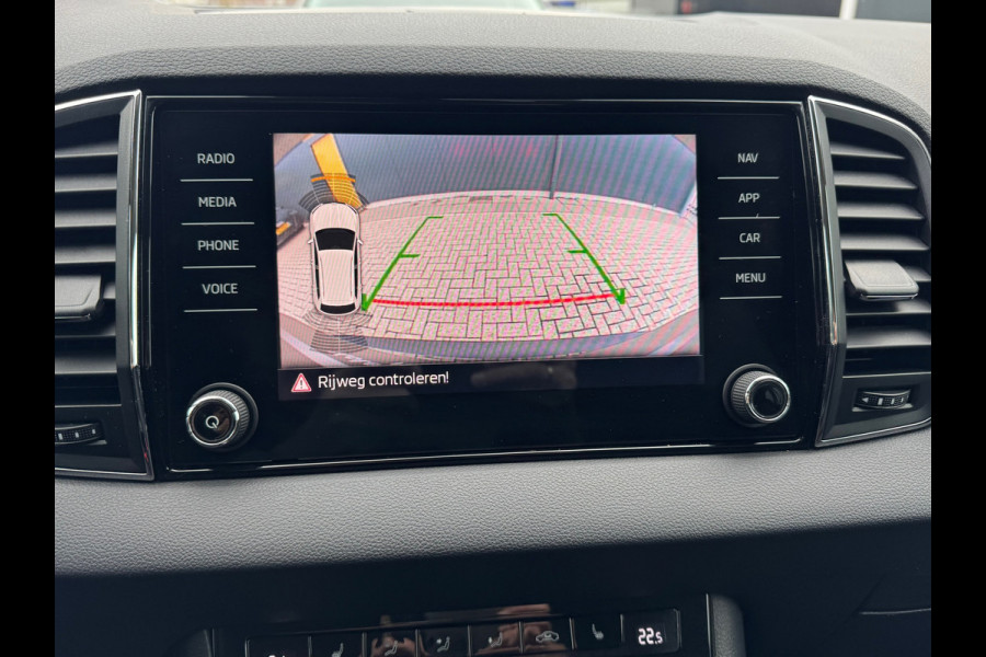 Škoda Karoq 1.0 TSI Ambition * Navigatie * Camera * Stoelverwarming * Cruise Control *