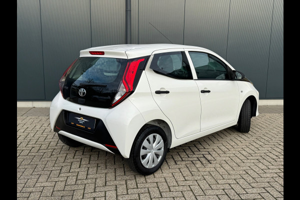 Toyota Aygo 1.0 VVT-i x * 5 deurs * Start/stop * Cruise *