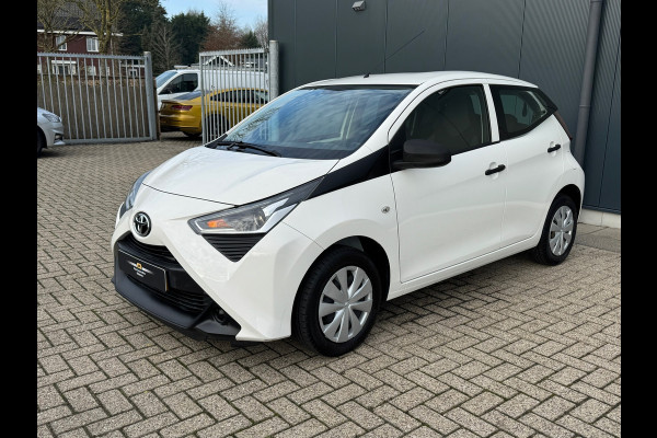 Toyota Aygo 1.0 VVT-i x * 5 deurs * Start/stop * Cruise *