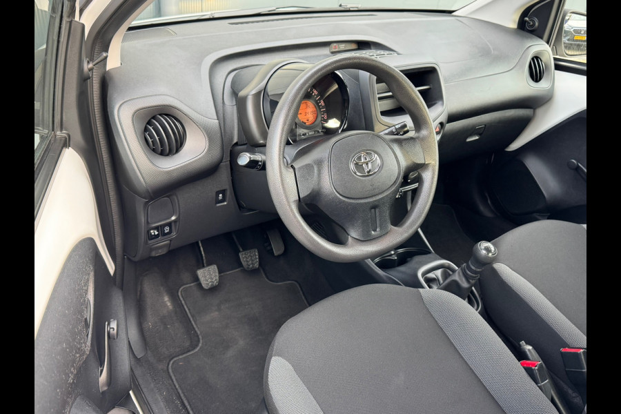 Toyota Aygo 1.0 VVT-i x * 5 deurs * Start/stop * Cruise *
