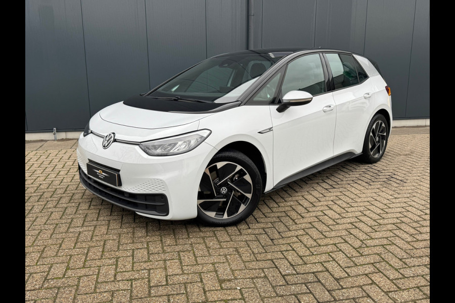 Volkswagen ID.3 First 58 kWh * Steunhaak * Navigatie * Parkeersensoren * Adaptieve Cruise *
