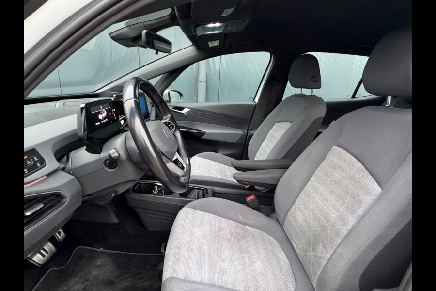 Volkswagen ID.3 First 58 kWh * Steunhaak * Navigatie * Parkeersensoren * Adaptieve Cruise *