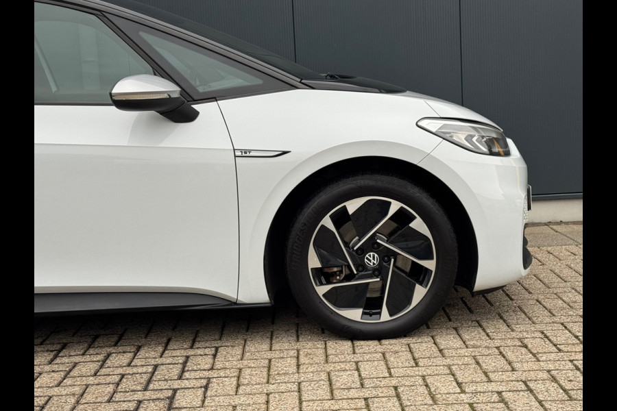 Volkswagen ID.3 First 58 kWh * Steunhaak * Navigatie * Parkeersensoren * Adaptieve Cruise *
