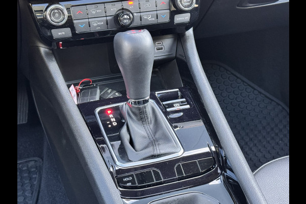 Jeep Compass 1.5T e-Hybrid High Altitude | Winterpack | Parking Pack | Panorama met kantel/schuif