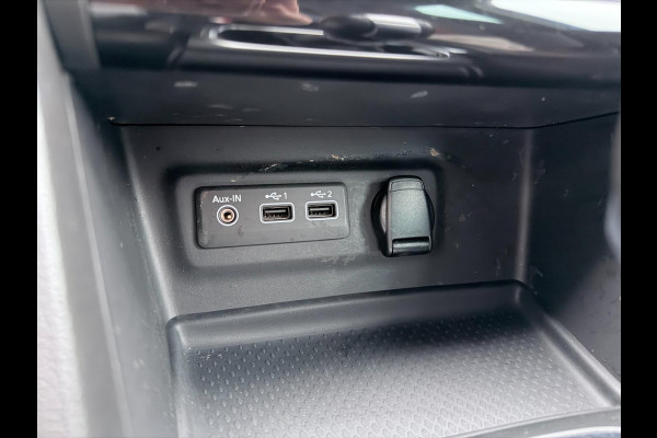 Renault Mégane Estate 1.6 E-Tech Plug-In Hybrid 160 R.S. Line | Camera | PDC | Keyless | Cruise Control | 17' LMV