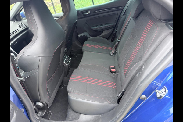 Renault Mégane Estate 1.6 E-Tech Plug-In Hybrid 160 R.S. Line | Camera | PDC | Keyless | Cruise Control | 17' LMV