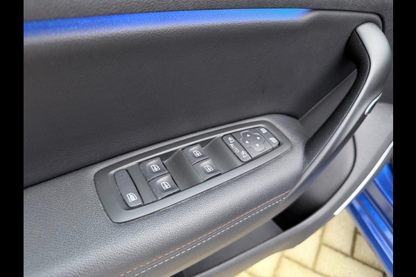 Renault Mégane Estate 1.6 E-Tech Plug-In Hybrid 160 R.S. Line | Camera | PDC | Keyless | Cruise Control | 17' LMV