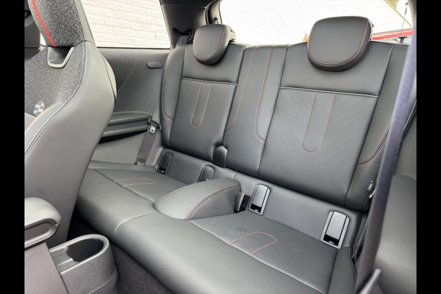 MINI Mini 2.0 JCW John Cooper Works XL Adaptive cruise Climate Cruise Pano 360 camera Navi Apple / Android Stoel-/stuurverwarming