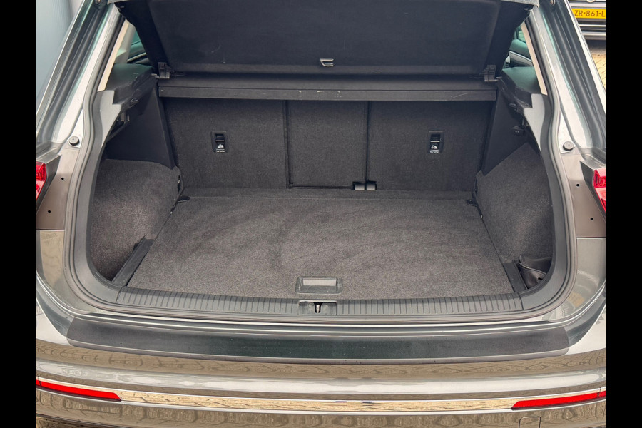 Volkswagen Tiguan 1.4 TSI Automaat R-Line * Led Plus * Camera * Stoelverwarming * Adaptieve Cruise Control *