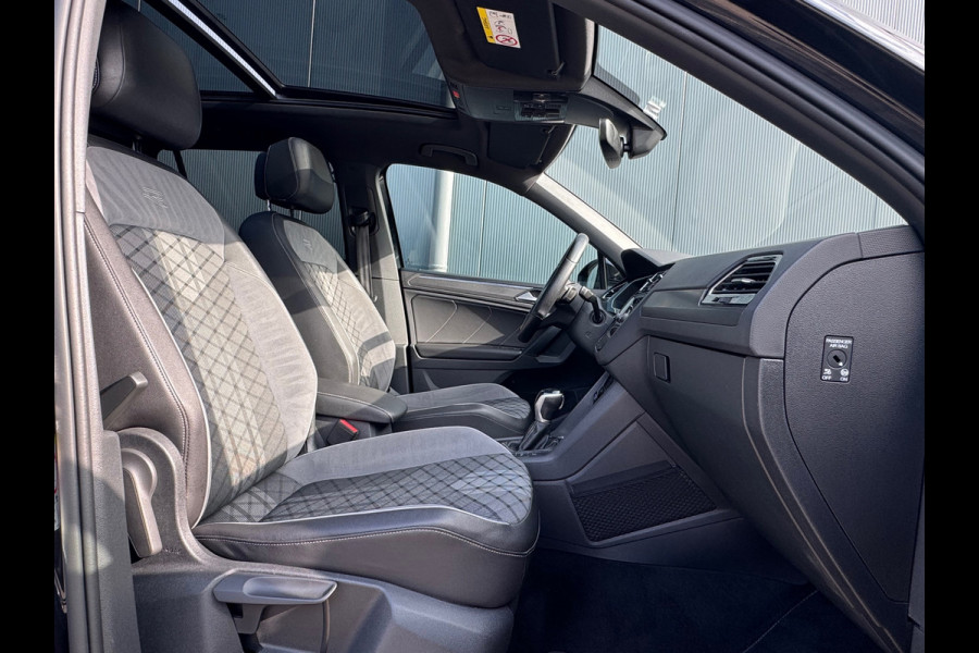 Volkswagen Tiguan 1.5 TSI R-Line Blackstyle * Panorama * Stoelverwarming * Keyless *