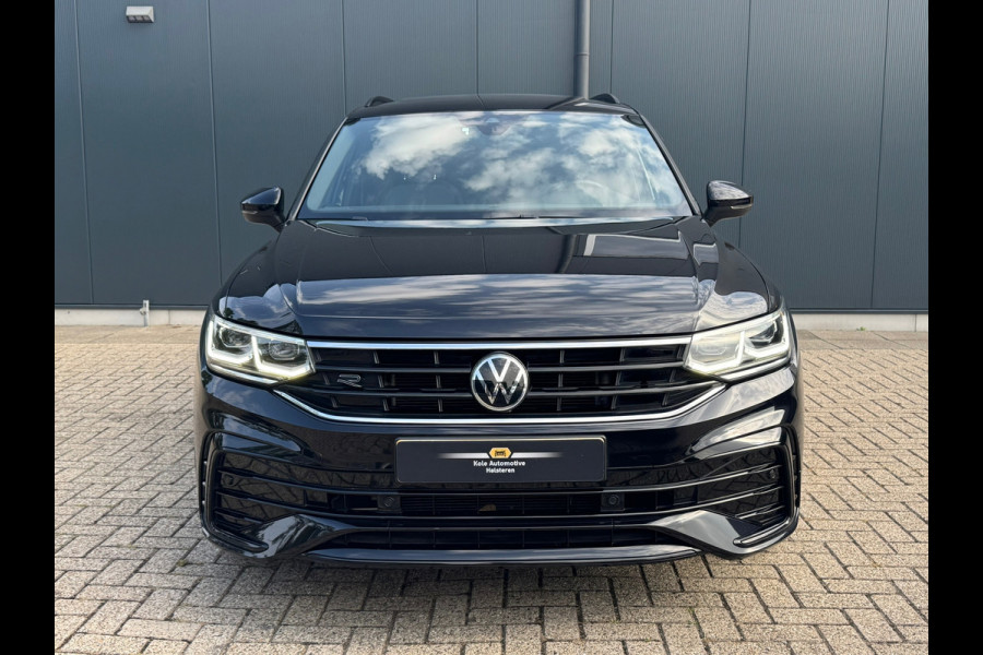 Volkswagen Tiguan 1.5 TSI R-Line Blackstyle * Panorama * Stoelverwarming * Keyless *