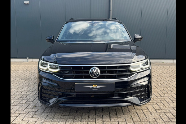Volkswagen Tiguan 1.5 TSI R-Line Blackstyle * Panorama * Stoelverwarming * Keyless *