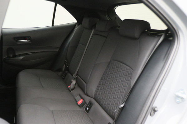 Toyota Corolla 1.8 Hybrid Business Plus ACC, Keyless, Camera, Apple Carplay, Stoel-/Stuuverw., 17"