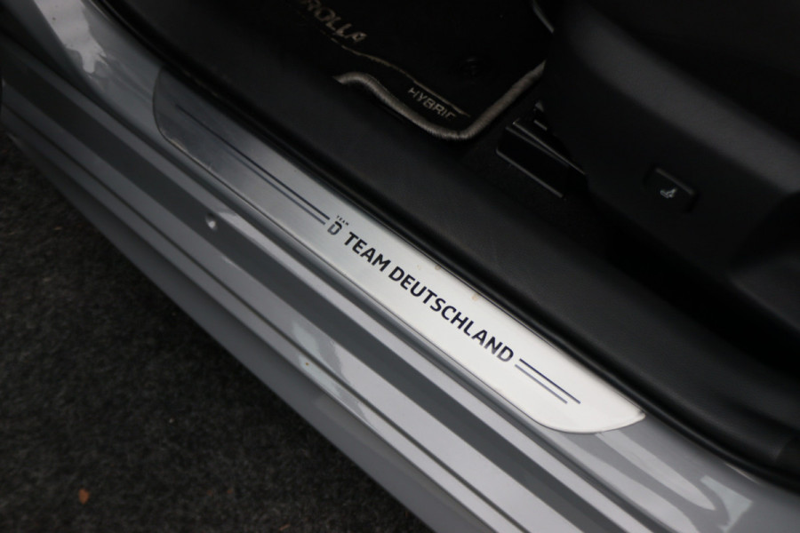 Toyota Corolla 1.8 Hybrid Business Plus ACC, Keyless, Camera, Apple Carplay, Stoel-/Stuuverw., 17"