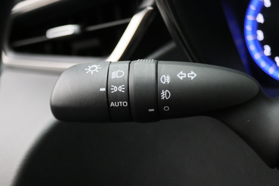 Toyota Corolla 1.8 Hybrid Business Plus ACC, Keyless, Camera, Apple Carplay, Stoel-/Stuuverw., 17"