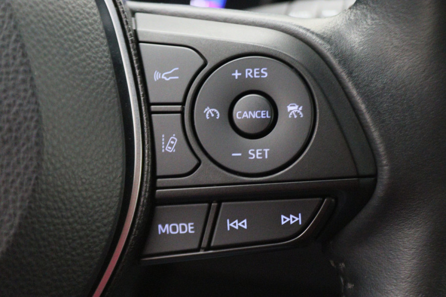 Toyota Corolla 1.8 Hybrid Business Plus ACC, Keyless, Camera, Apple Carplay, Stoel-/Stuuverw., 17"