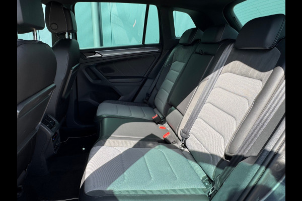 Volkswagen Tiguan 2.0 TSI 4Motion Highline R-Line * Panorama * Dynaudio * Side Assist *