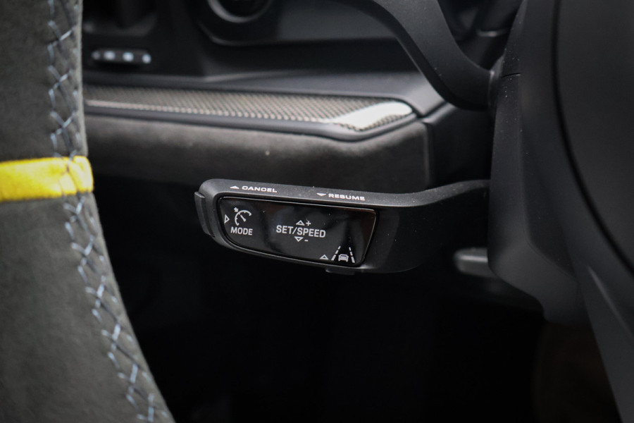 Porsche Cayenne Coupé Turbo E-Hybrid met GT Pakket | KERAMISCH | 360 CAMERA | STOELVERWARMING | STUURVERWARMING | CARBON IN & EXTERIEUR | SUEDE HEMEL