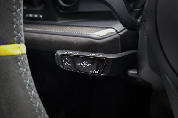 Porsche Cayenne Coupé Turbo E-Hybrid met GT Pakket | KERAMISCH | 360 CAMERA | STOELVERWARMING | STUURVERWARMING | CARBON IN & EXTERIEUR | SUEDE HEMEL