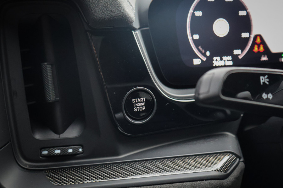 Porsche Cayenne Coupé Turbo E-Hybrid met GT Pakket | KERAMISCH | 360 CAMERA | STOELVERWARMING | STUURVERWARMING | CARBON IN & EXTERIEUR | SUEDE HEMEL
