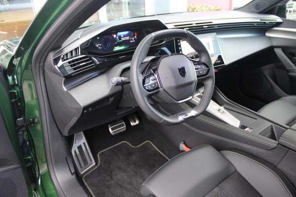 Peugeot 308 1.6 Plug-in Hybrid 225PK GT | ELEKTRISCH BEDIENBARE BESTUURDERSSTOEL MET GEHEUGENFUNCTIE | VOORSTOELEN MET VERWARMING EN MASSAGE FUNCTIE | 360° CAMERA | PARKEERSENSOREN VOOR + ACHTER | NAVIGATIE | DRAADLOZE APPLE CARPLAY/ANDROID AUTO | DAB+ RADIO | DODEHOEK DETECTIE | ADAPTIVE CRUISE CONTROL | KEYLESS ENTRY/START | 18" LICHTEMETALEN VELGEN |