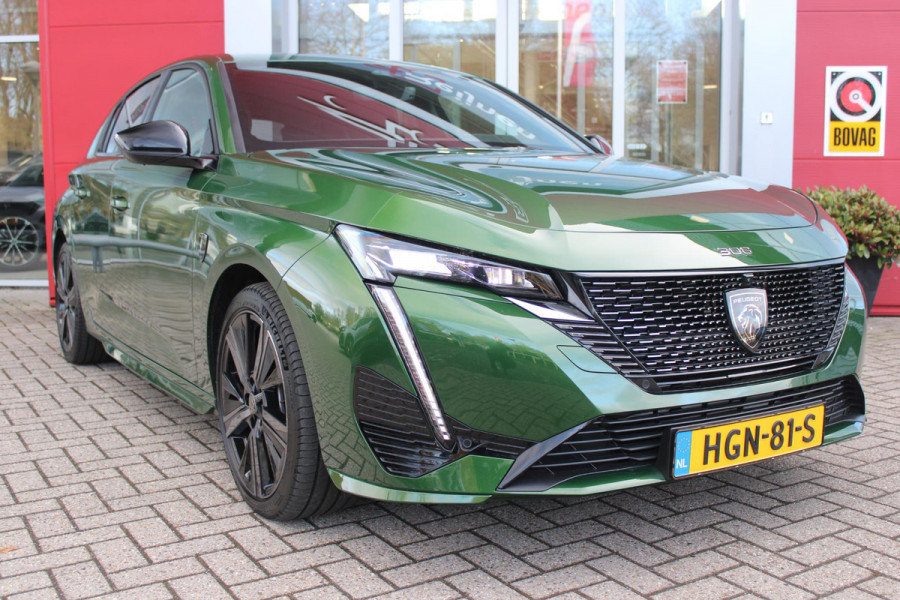 Peugeot 308 1.6 Plug-in Hybrid 225PK GT | ELEKTRISCH BEDIENBARE BESTUURDERSSTOEL MET GEHEUGENFUNCTIE | VOORSTOELEN MET VERWARMING EN MASSAGE FUNCTIE | 360° CAMERA | PARKEERSENSOREN VOOR + ACHTER | NAVIGATIE | DRAADLOZE APPLE CARPLAY/ANDROID AUTO | DAB+ RADIO | DODEHOEK DETECTIE | ADAPTIVE CRUISE CONTROL | KEYLESS ENTRY/START | 18" LICHTEMETALEN VELGEN |