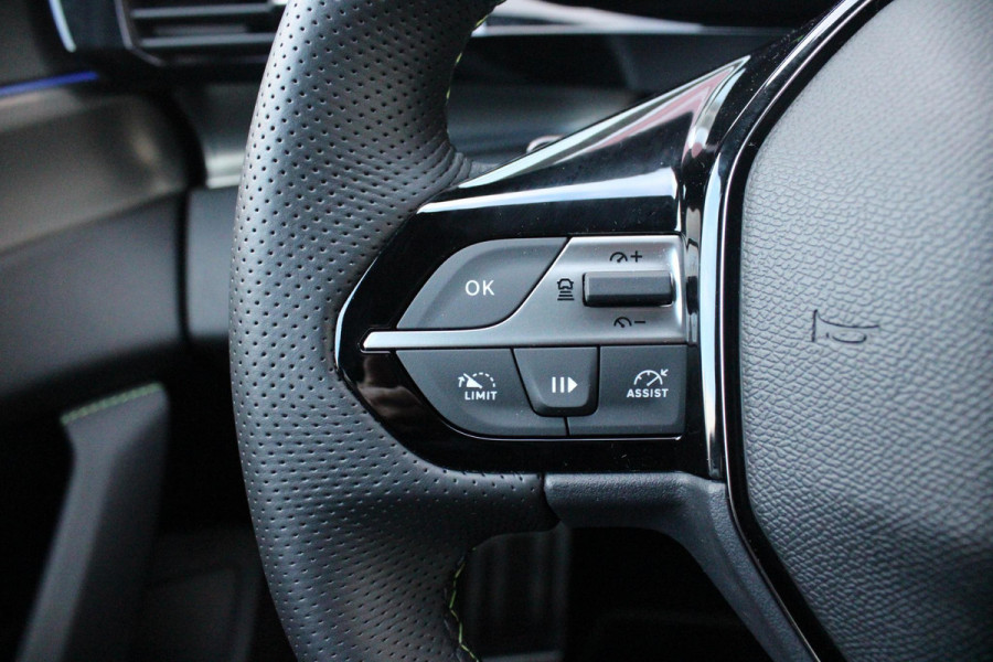 Peugeot 308 1.6 Plug-in Hybrid 225PK GT | ELEKTRISCH BEDIENBARE BESTUURDERSSTOEL MET GEHEUGENFUNCTIE | VOORSTOELEN MET VERWARMING EN MASSAGE FUNCTIE | 360° CAMERA | PARKEERSENSOREN VOOR + ACHTER | NAVIGATIE | DRAADLOZE APPLE CARPLAY/ANDROID AUTO | DAB+ RADIO | DODEHOEK DETECTIE | ADAPTIVE CRUISE CONTROL | KEYLESS ENTRY/START | 18" LICHTEMETALEN VELGEN |