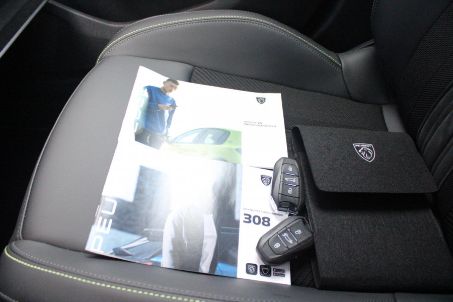 Peugeot 308 1.6 Plug-in Hybrid 225PK GT | ELEKTRISCH BEDIENBARE BESTUURDERSSTOEL MET GEHEUGENFUNCTIE | VOORSTOELEN MET VERWARMING EN MASSAGE FUNCTIE | 360° CAMERA | PARKEERSENSOREN VOOR + ACHTER | NAVIGATIE | DRAADLOZE APPLE CARPLAY/ANDROID AUTO | DAB+ RADIO | DODEHOEK DETECTIE | ADAPTIVE CRUISE CONTROL | KEYLESS ENTRY/START | 18" LICHTEMETALEN VELGEN |