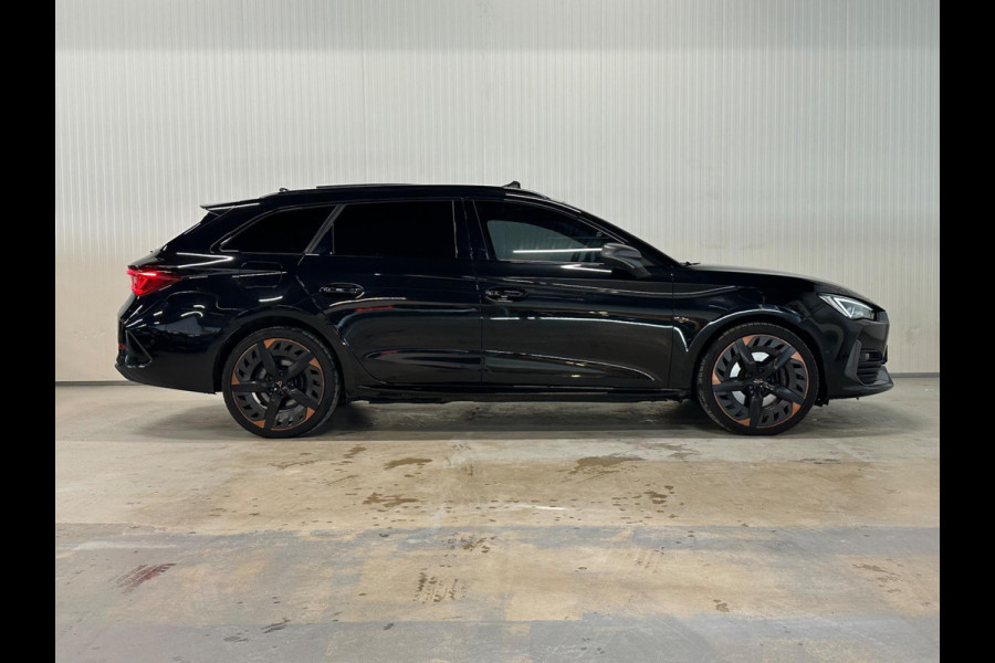 CUPRA Leon Sportstourer 1.4 e-Hybrid 245 VZ | PANO | KAMELEON FOLIE | KUIPSTOELEN | AMBIANCE