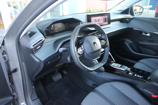 Peugeot e-208 EV ALLURE 156PK 51 kWh | WARMTEPOMP | 3-FASE! | NAVIGATIE | DRAADLOZE APPLE CARPLAY/ANDROID AUTO | DODEHOEK DETECTIE | CAMERA VOOR + ACHTER | ADAPTIVE CRUISE CONTROL | CLIMATE CONTROL |