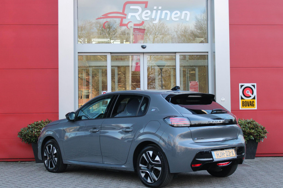 Peugeot e-208 EV ALLURE 156PK 51 kWh | WARMTEPOMP | 3-FASE! | NAVIGATIE | DRAADLOZE APPLE CARPLAY/ANDROID AUTO | DODEHOEK DETECTIE | CAMERA VOOR + ACHTER | ADAPTIVE CRUISE CONTROL | CLIMATE CONTROL |