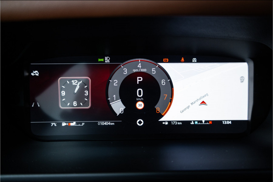 Land Rover Defender 110 4.4 P635 Octa - Petra Copper | BTW | Panorama | Meridian | Luchtvering | Trekhaak