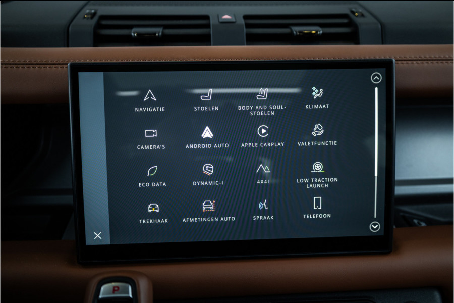 Land Rover Defender 110 4.4 P635 Octa - Petra Copper | BTW | Panorama | Meridian | Luchtvering | Trekhaak