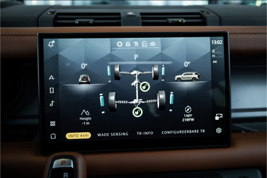 Land Rover Defender 110 4.4 P635 Octa - Petra Copper | BTW | Panorama | Meridian | Luchtvering | Trekhaak