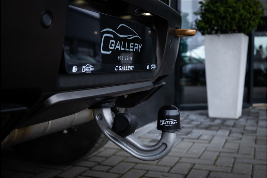 Land Rover Defender 110 4.4 P635 Octa - Petra Copper | BTW | Panorama | Meridian | Luchtvering | Trekhaak