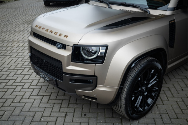 Land Rover Defender 110 4.4 P635 Octa - Petra Copper | BTW | Panorama | Meridian | Luchtvering | Trekhaak