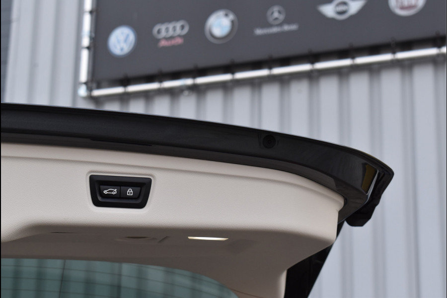 BMW 3 Serie Touring 330e xDrive 292 Pk Pano Navi Keyless Vol Leder Bruin Laser Koplampen 19 Inch