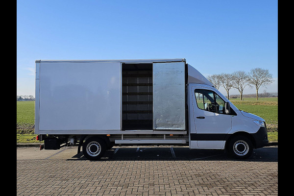 Mercedes-Benz Sprinter 316 2.2 CDI Bakwagen Laadklep Airco Spoiler Zijdeur CruiseControl 163Pk 3-Zits/ Leer Euro6!