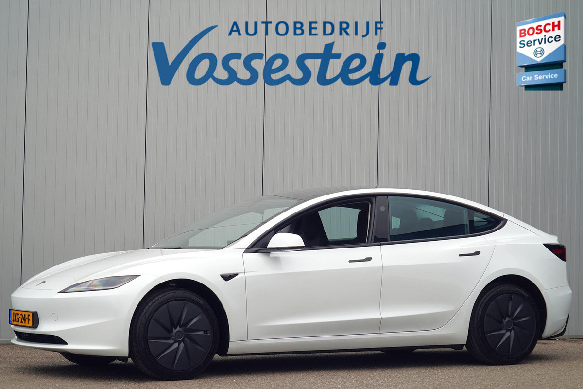 Tesla Model 3 RWD 60 kWh / Nieuw! / Incl. BTW / Pano / Stuurverw. / Elek. Klep / 360 camera / Pearl White Metallic