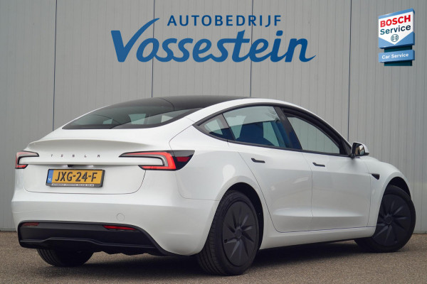 Tesla Model 3 RWD 60 kWh / Nieuw! / Incl. BTW / Pano / Stuurverw. / Elek. Klep / 360 camera / Pearl White Metallic