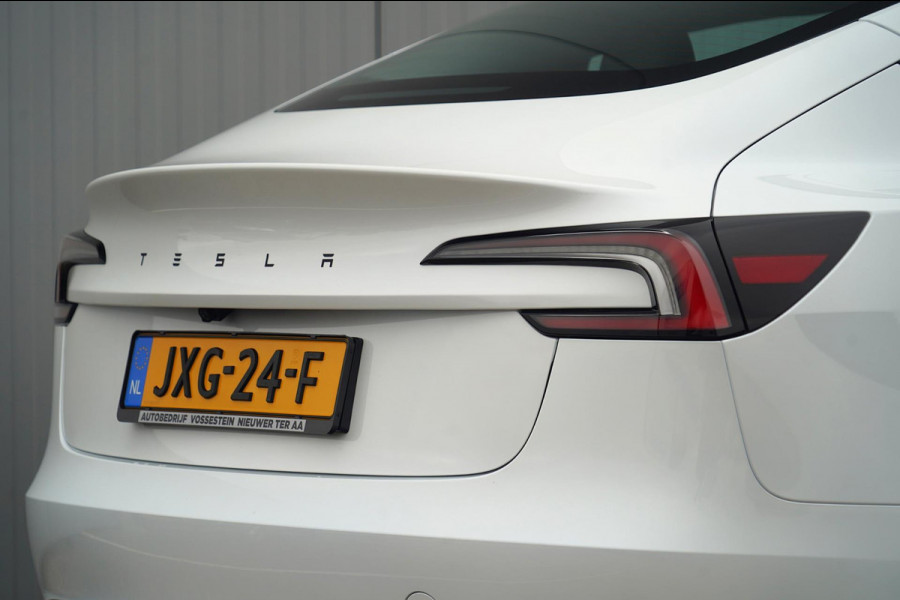Tesla Model 3 RWD 60 kWh / Nieuw! / Incl. BTW / Pano / Stuurverw. / Elek. Klep / 360 camera / Pearl White Metallic